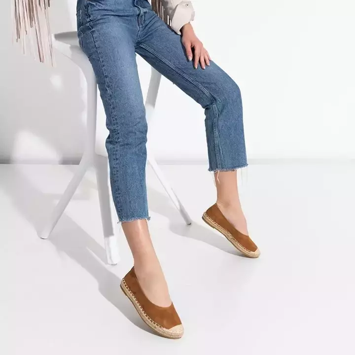 OUTLET Hellbraune Damen Espadrilles aus Öko-Wildleder Silina - Schuhe