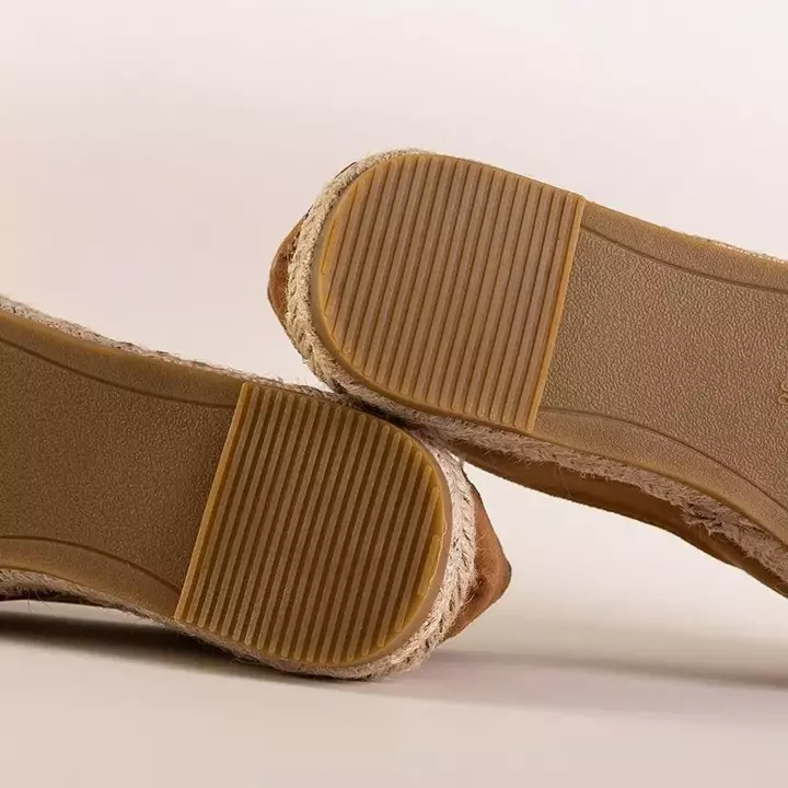 OUTLET Hellbraune Damen Espadrilles aus Öko-Wildleder Silina - Schuhe