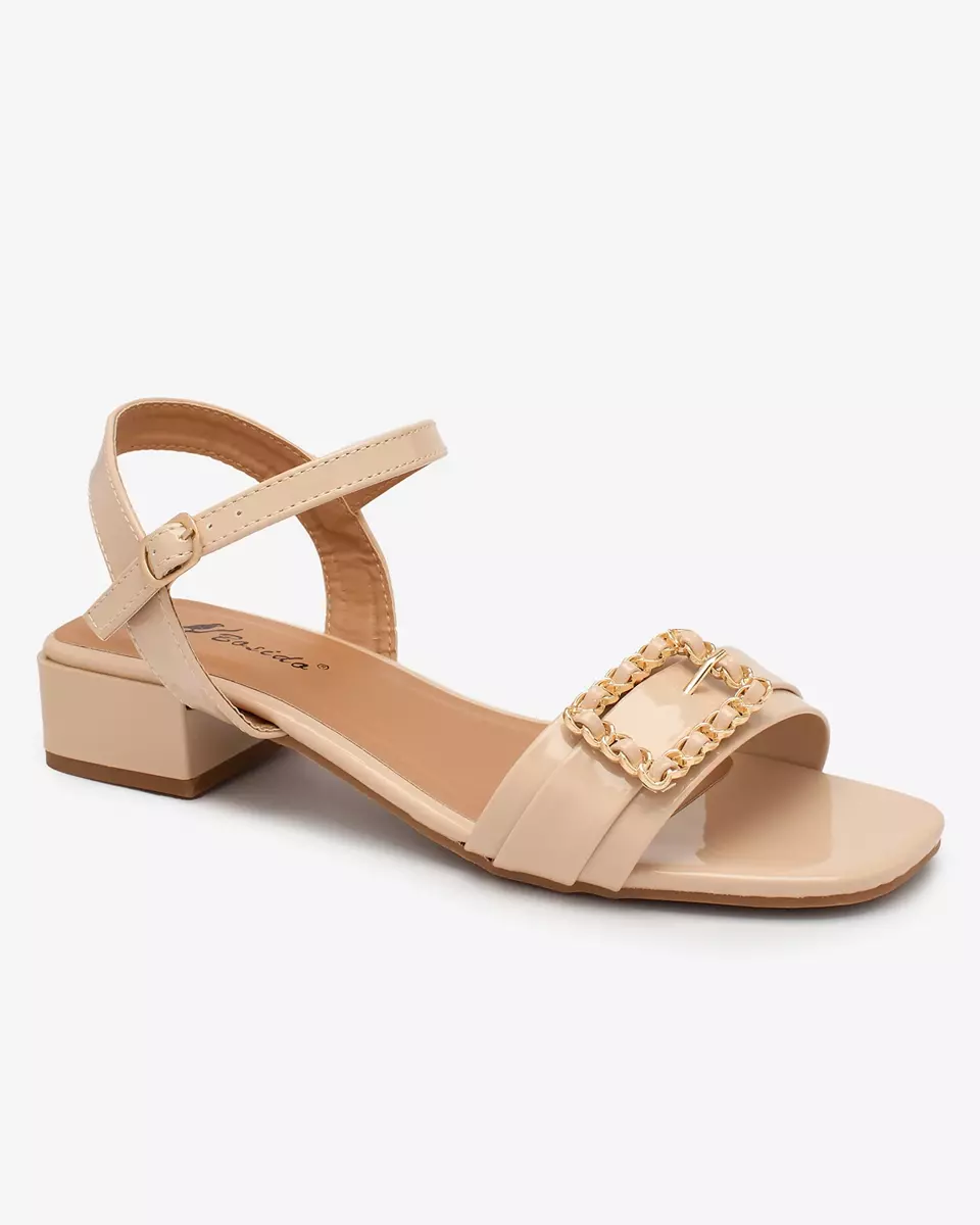 Royalfashion Beige Damen-Sandalen mit goldener Schnalle Diva Bella