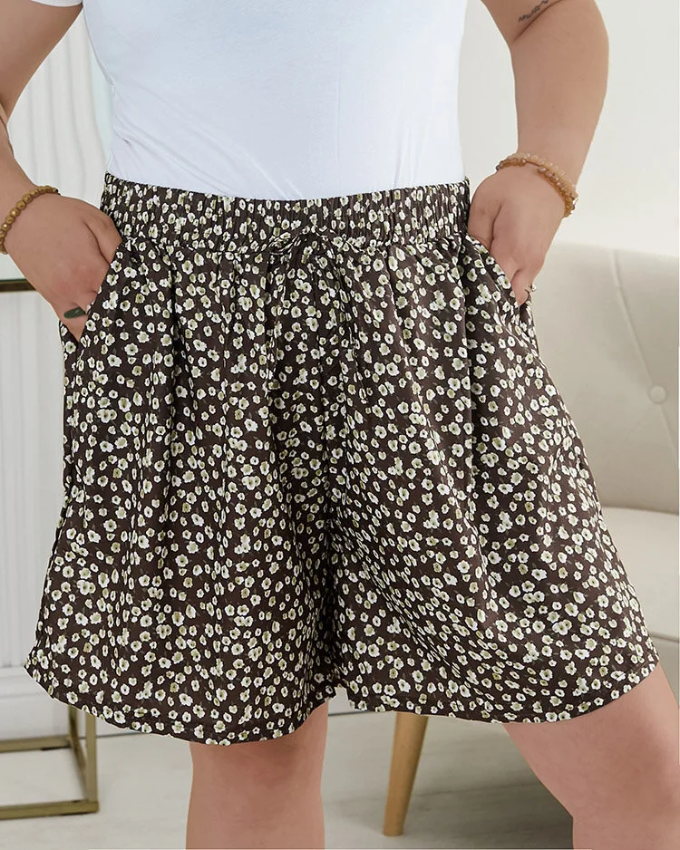 Royalfashion Shorts aus Stoff mit Blumen PLUS SIZE