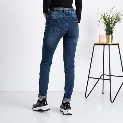 Dunkelblaue Damen-Jeanshose mit Gürtel - Kleidung