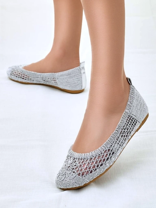 Royalfashion Жіночі перфоровані балетки Annete