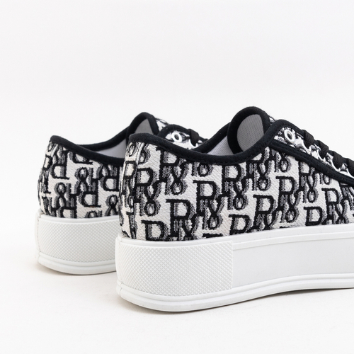 Чорні жіночі кеди з принтом Mieko