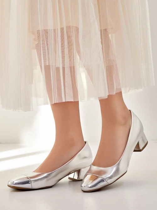 Royalfashion Жіночі туфлі на низькому каблуці Penolle