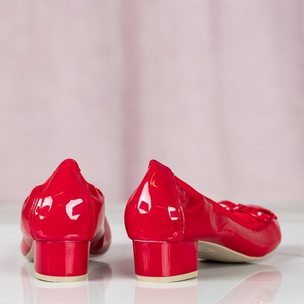 Rote Pumps mit niedrigen Absätzen Carmen - Schuhe 1