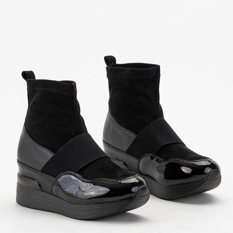 Schwarze Damen-Slipper mit Prägung und Lackleder Keledi - Schuhe