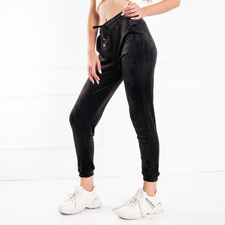 Damen 'schwarze Velours-Trainingsanzüge - Bekleidung