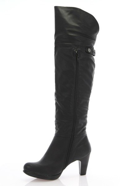 Schwarze, oberschenkelhohe Damenstiefel auf dem Yuiu Post - Footwear