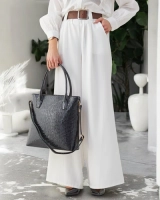 schwarz || Hellbeige