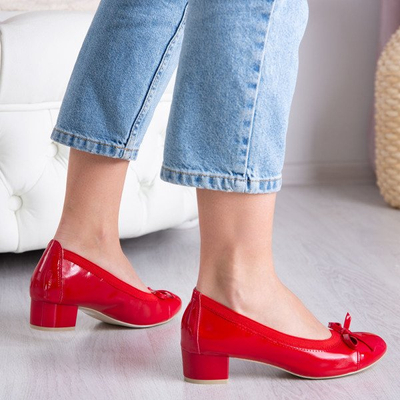 Rote Pumps mit niedrigen Absätzen Carmen - Schuhe 1
