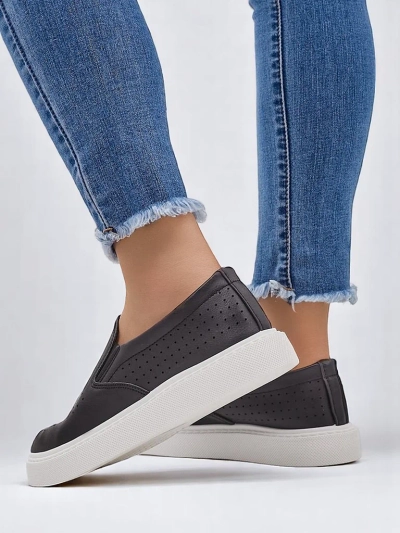 Royalfashion Damen perforierte Slipper Emillia