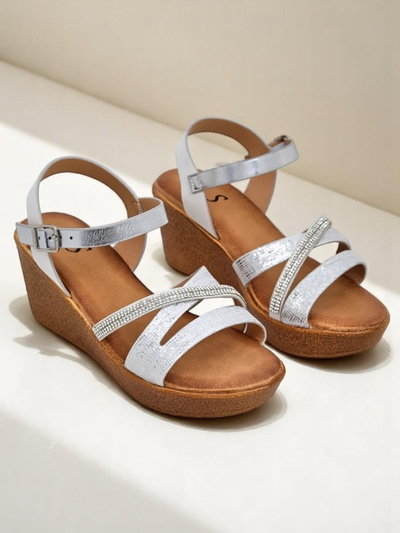 Royalfashion жіночі сандалі на танкетці з стразами та блискітками Eclat