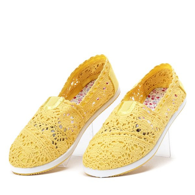 Gelber Spitzen-Slip auf Morona - Schuhe