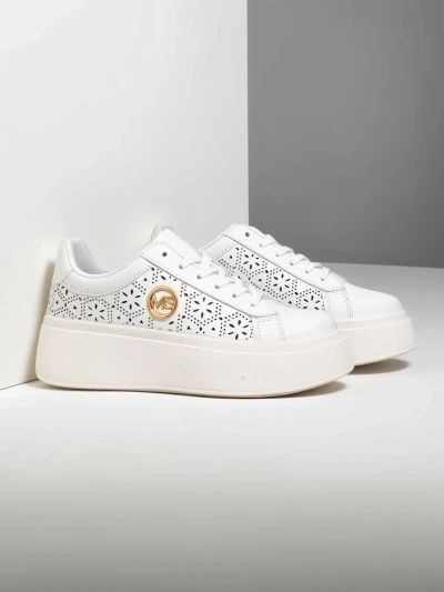 Royalfashion Damen perforierte Plateausneaker Gevinnis