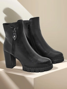 Royalfashion Damen Stiefeletten auf einem Pfosten Veloron