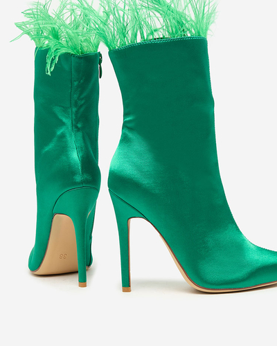 Royalfashion Damen grüne Federstiefel Wenelika