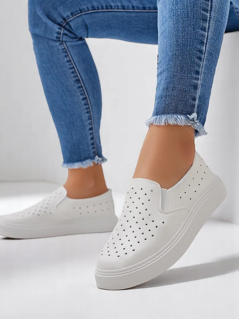 Royalfashion Damen perforierte Slipper Emayla