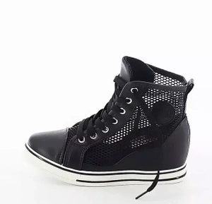 OUTLET Schwarze Sneaker aus Resvetta-Mesh - Schuhe