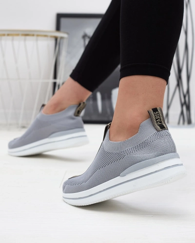 Damen Slipper mit Schriftzug in grau Cerppa- Footwear