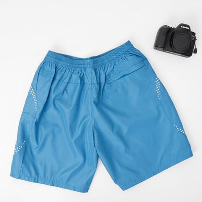 Blaue Herren-Shorts mit weißen Details - Kleidung