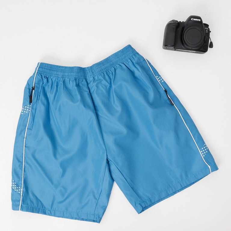 Blaue Herren-Shorts mit weißen Details - Kleidung