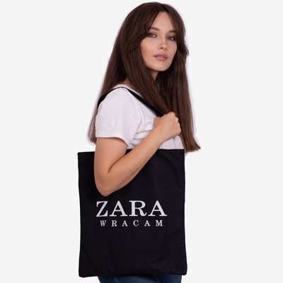 Schwarze Stofftasche mit Aufschrift - Accessoires