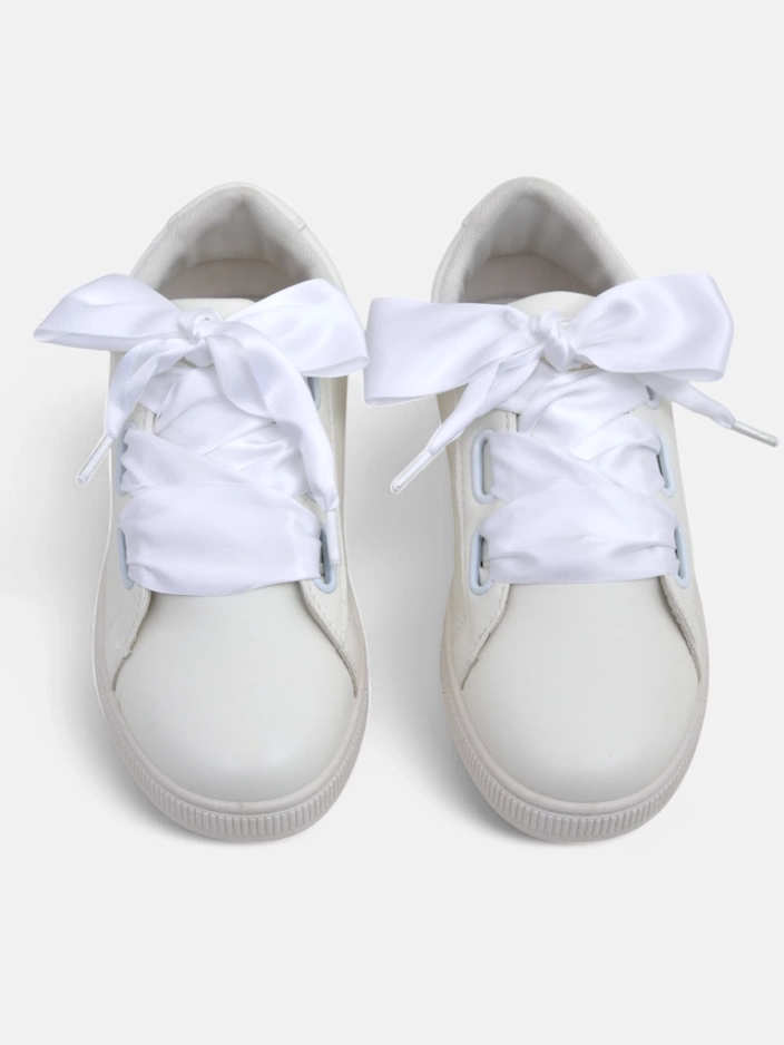 Royalfashion Damen Sneaker aus Eco-Leder mit dekorativen Schnürsenkeln Etti