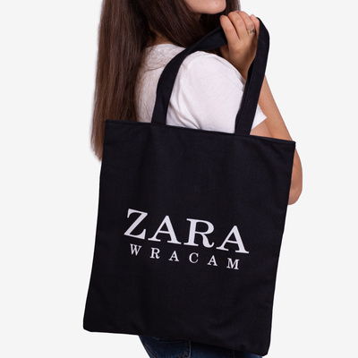 Schwarze Stofftasche mit Aufschrift - Accessoires