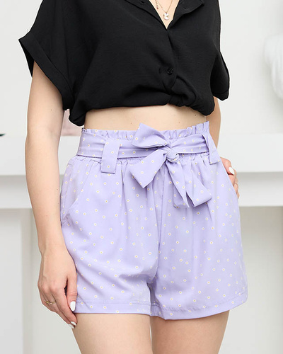 Violett gemusterte Damen-Textilshorts mit Blumenmuster - Kleidung