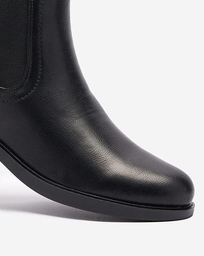 Klassische schwarze Chelsea-Stiefel - Schuhe