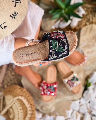 Royalfashion Schwarze verzierte Damen-Flip-Flops mit dicker Sohle Avadeka