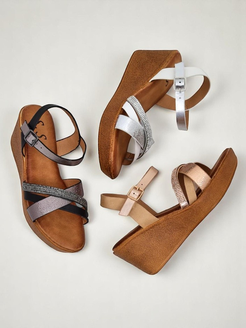 Royalfashion жіночі сандалі на танкетці з стразами та блискітками Glittera