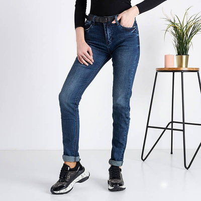 Dunkelblaue Damen-Jeanshose mit Gürtel - Kleidung